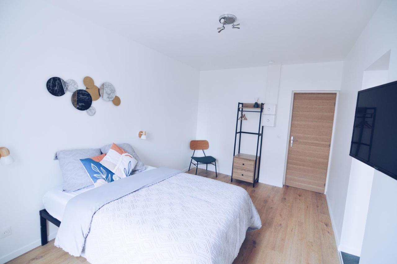 Studios Lsquare-Residence Chatellerault Bagian luar foto